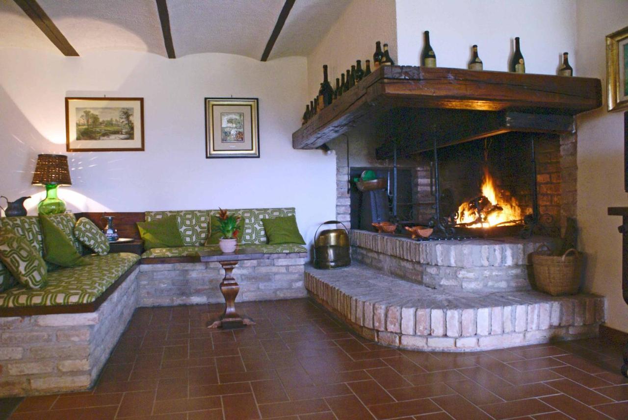 Gorgeous 2-Storey Villa With A Large Private Pool Todi Exterior photo