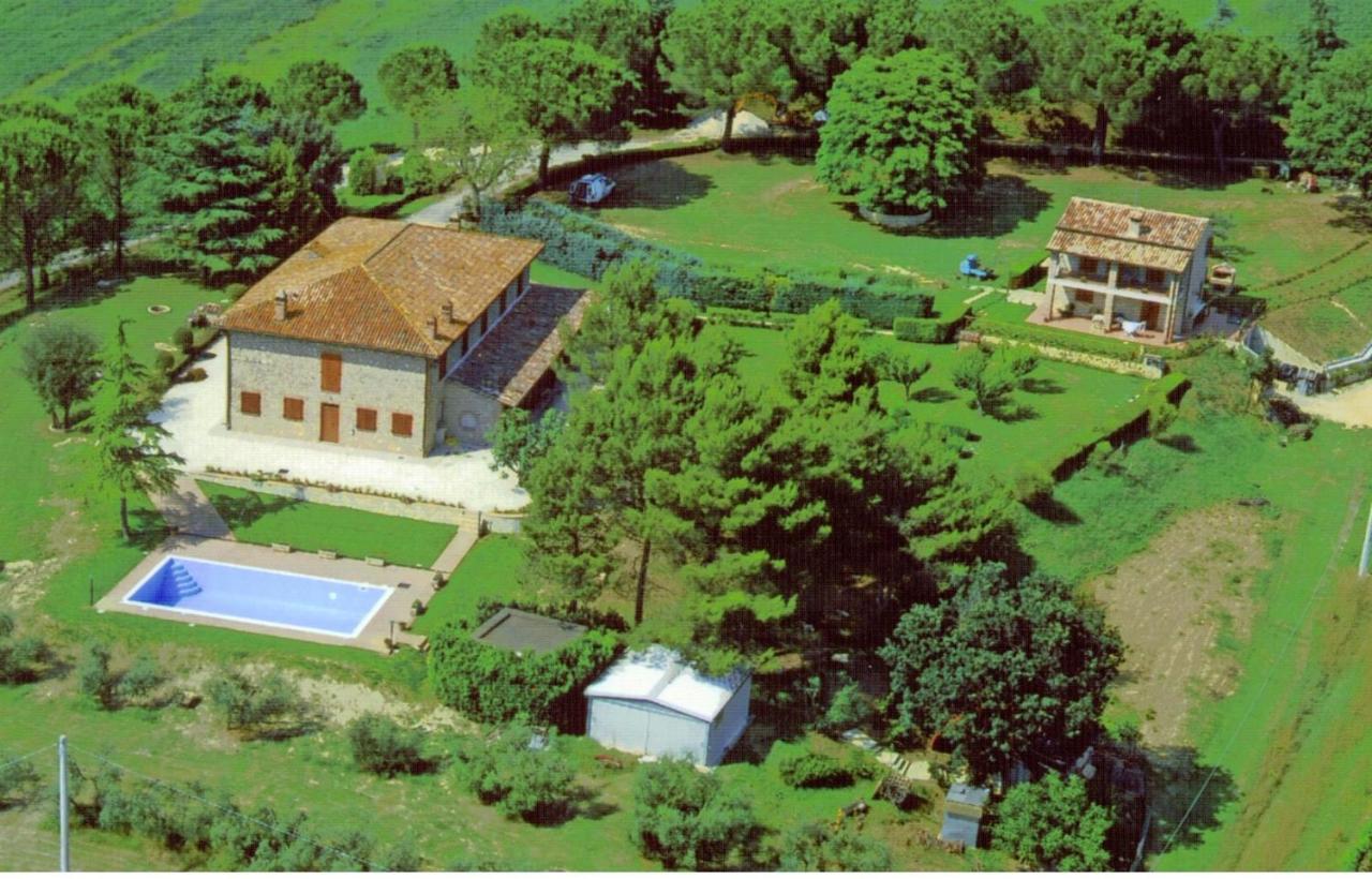 Gorgeous 2-Storey Villa With A Large Private Pool Todi Exterior photo