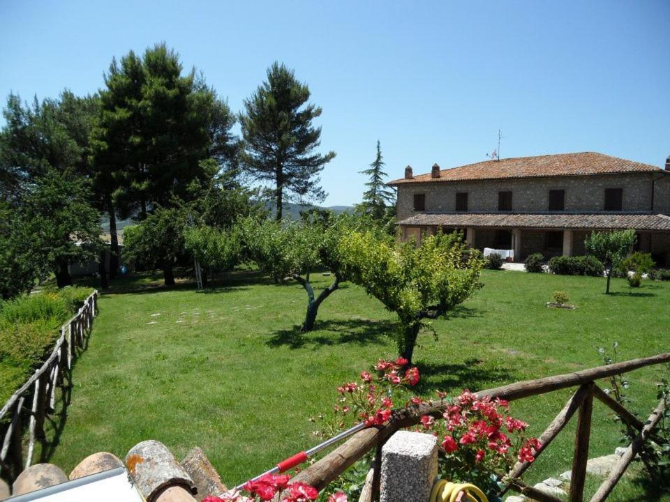 Gorgeous 2-Storey Villa With A Large Private Pool Todi Exterior photo
