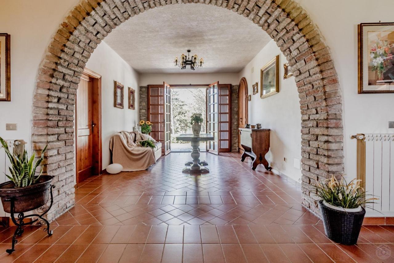 Gorgeous 2-Storey Villa With A Large Private Pool Todi Exterior photo