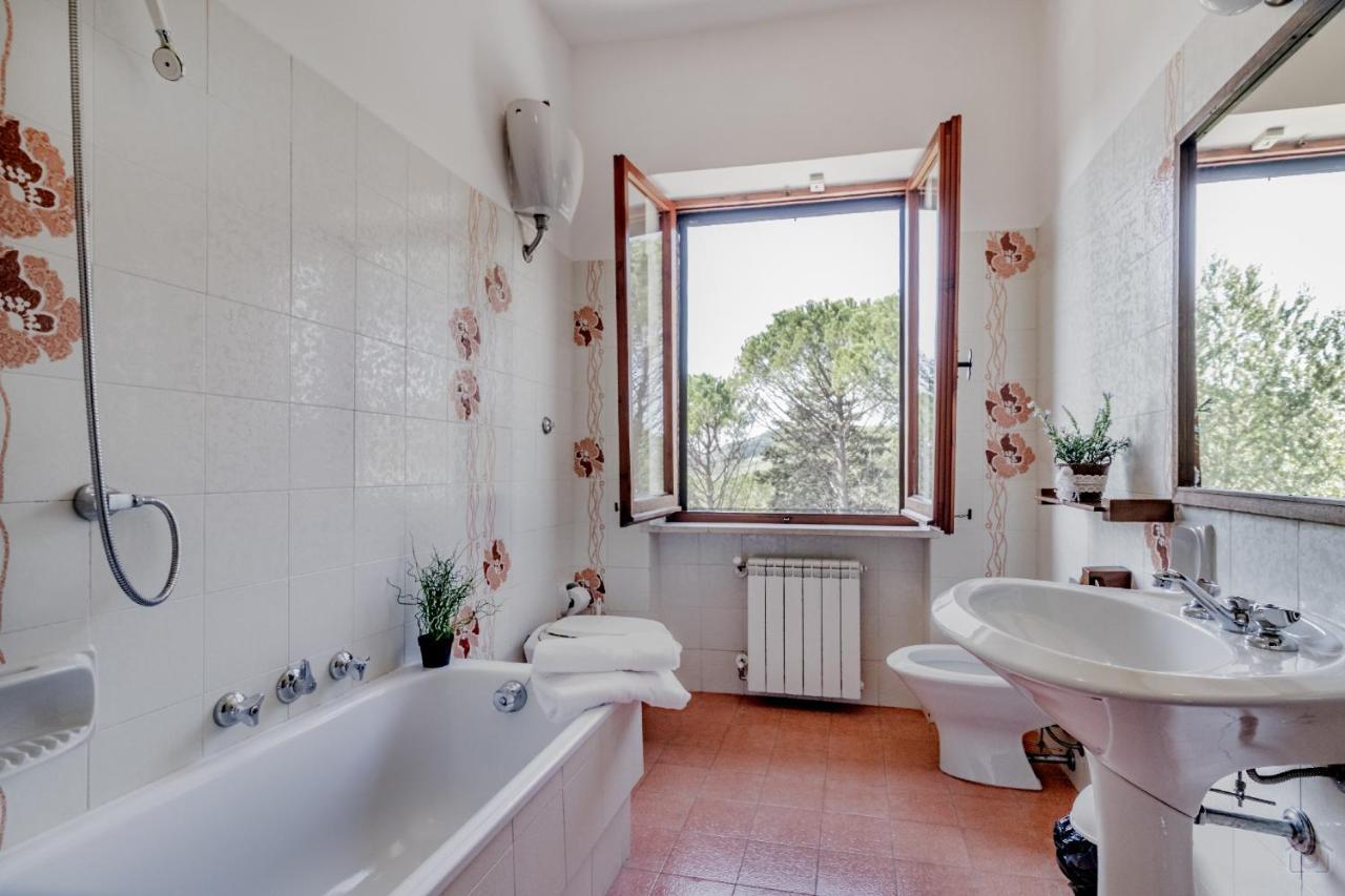 Gorgeous 2-Storey Villa With A Large Private Pool Todi Exterior photo